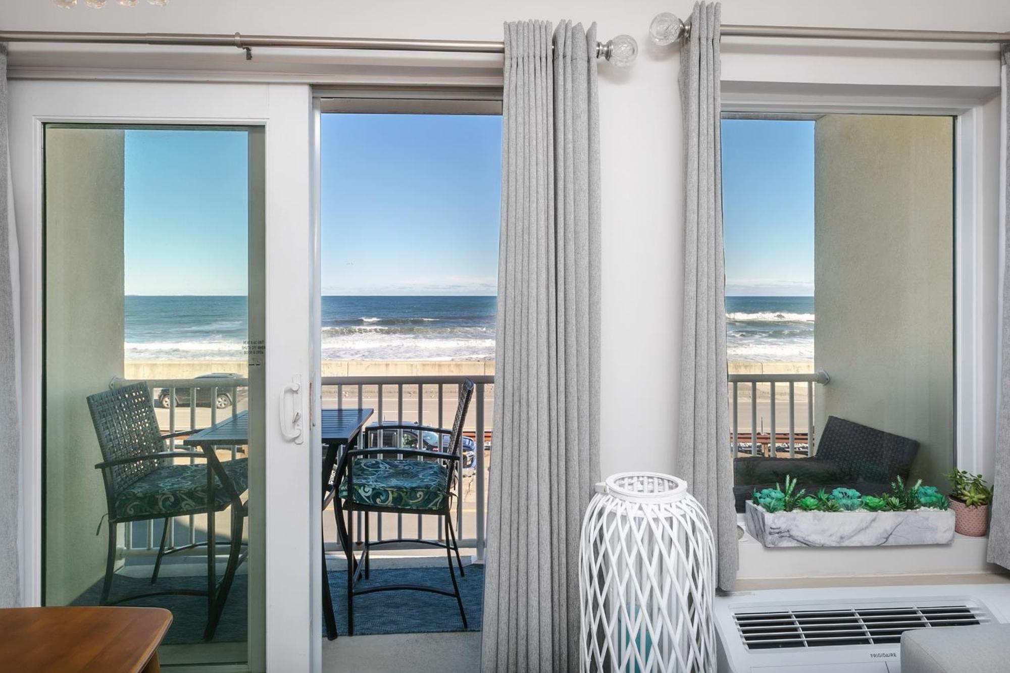 Direct Oceanfront Studio Suite! Hampton Zewnętrze zdjęcie